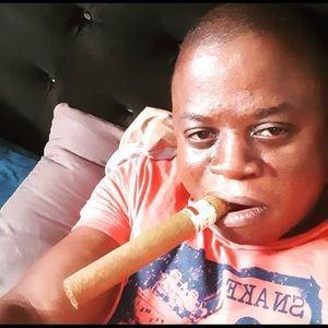 Meet your Posher, Denis